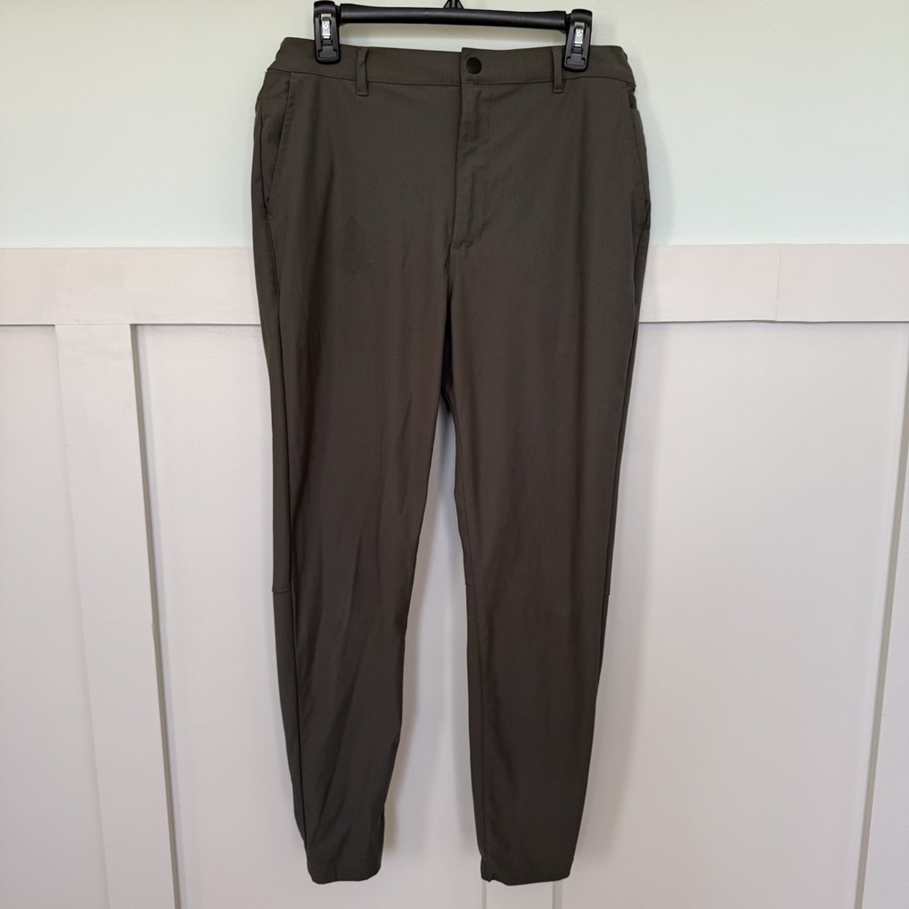 Cuts AO Jogger Pants LARGE Olive Green Slim Fit Tapered Athleisure Commuter Golf